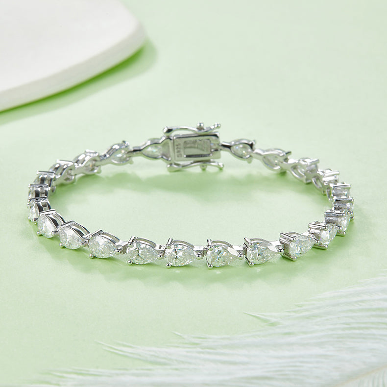 Infinity Triangle Cut 0.5CT VVS Moissanite Diamond Bracelet in 925 Silver