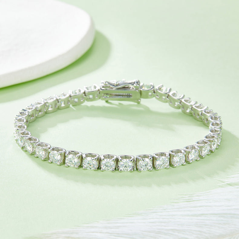 Classic Bull Tennis Bracelet in S925 Silver, 18K White Gold Plated with D-Class Moissanite