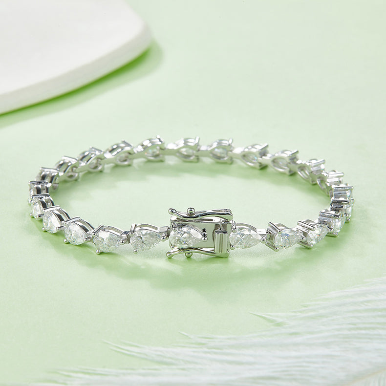 Infinity Triangle Cut 0.5CT VVS Moissanite Diamond Bracelet in 925 Silver