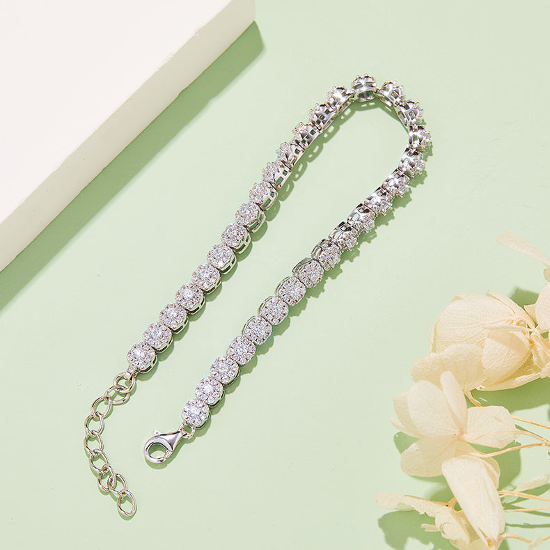 Cushion-Shaped Moissanite Tennis Bracelet in S925