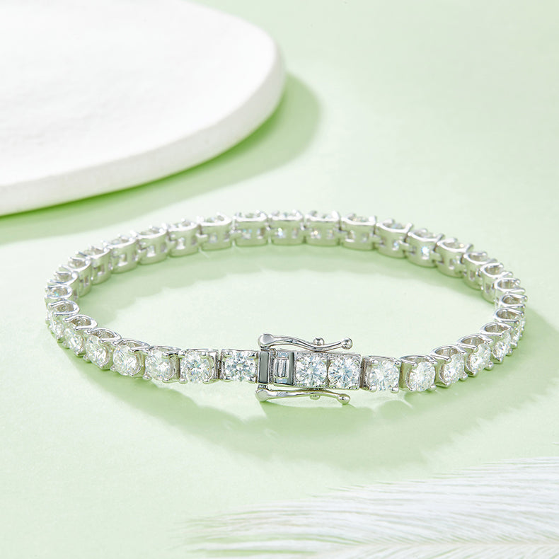 Classic Bull Tennis Bracelet in S925 Silver, 18K White Gold Plated with D-Class Moissanite