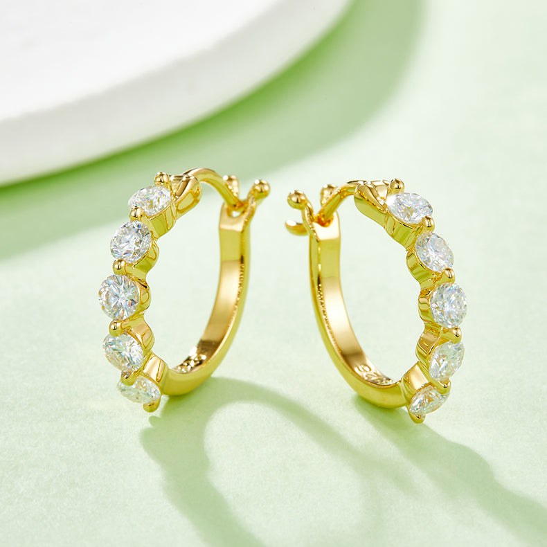 18kt Sterling Silver Elegant Hoop Earrings with Paved Moissanite