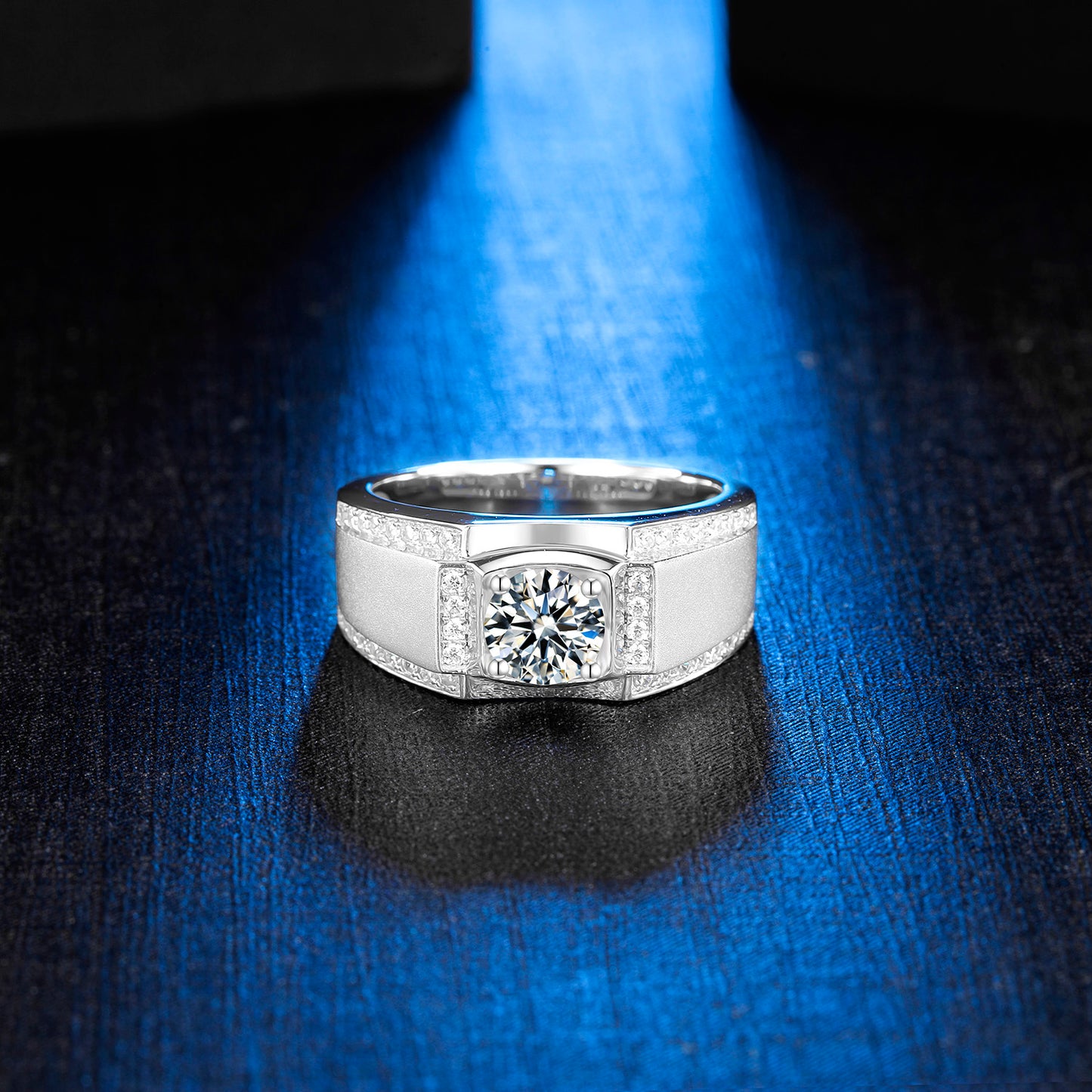 Luxury 1CT Moissanite Men's Ring in D Color VVS1, Set in 925 Sterling Silver