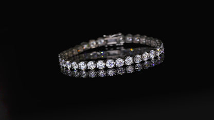 Classic Four-Prong Moissanite Tennis Bracelet in S925 Silver
